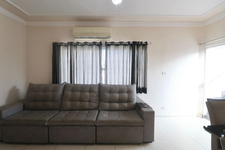 Apartamento para alugar com 234m², 3 quartos e 2 vagasSala