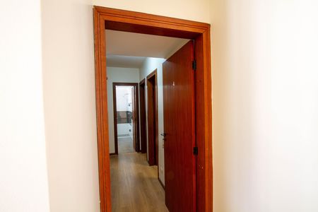 Apartamento para alugar com 235m², 4 quartos e 2 vagas Apartamento para alugar com 235m², 4 quartos e 2 vagasCorredor