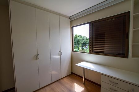 Apartamento para alugar com 235m², 4 quartos e 2 vagas Apartamento para alugar com 235m², 4 quartos e 2 vagasQuarto 1