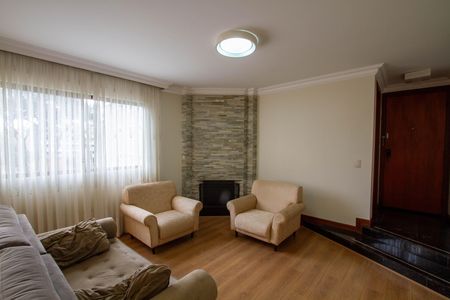Apartamento para alugar com 235m², 4 quartos e 2 vagas Apartamento para alugar com 235m², 4 quartos e 2 vagasSala