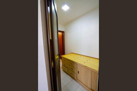 Apartamento para alugar com 235m², 4 quartos e 2 vagas Apartamento para alugar com 235m², 4 quartos e 2 vagasQuarto de Serviço