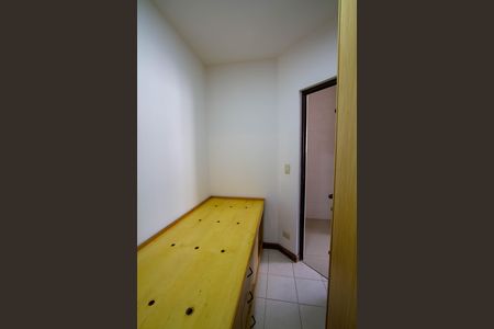 Apartamento para alugar com 235m², 4 quartos e 2 vagas Apartamento para alugar com 235m², 4 quartos e 2 vagasQuarto de Serviço