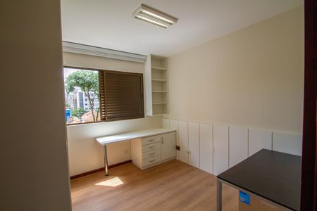 Apartamento para alugar com 235m², 4 quartos e 2 vagas Apartamento para alugar com 235m², 4 quartos e 2 vagasQuarto 1
