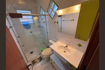 Casa para alugar com 100m², 3 quartos e 2 vagasBanheiro da Suíte