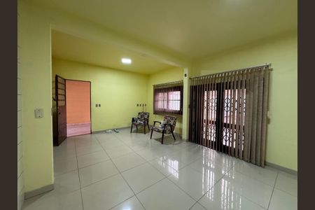 Casa para alugar com 100m², 3 quartos e 2 vagasCozinha