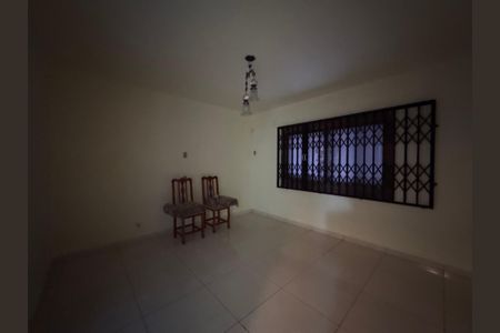 Casa para alugar com 100m², 3 quartos e 2 vagasQuarto 2