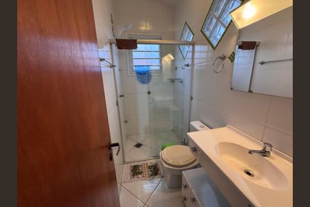 Casa para alugar com 100m², 3 quartos e 2 vagasBanheiro da Suíte