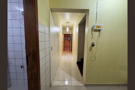 Casa para alugar com 100m², 3 quartos e 2 vagasCorredor 