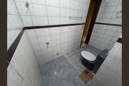 Casa para alugar com 100m², 3 quartos e 2 vagasBanheiro Social 