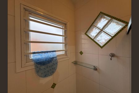 Casa para alugar com 100m², 3 quartos e 2 vagasBanheiro da Suíte