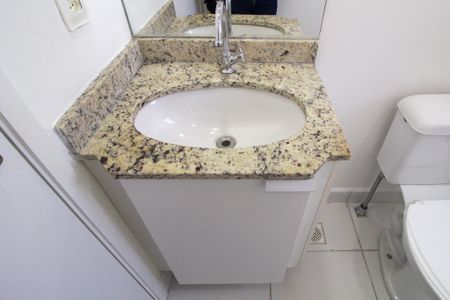 Apartamento para alugar com 54m², 2 quartos e 1 vaga Apartamento para alugar com 54m², 2 quartos e 1 vagaBanheiro