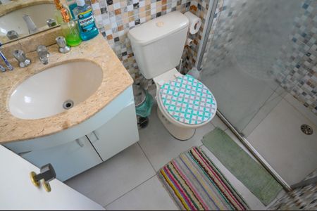 Apartamento à venda com 64m², 3 quartos e 2 vagas Apartamento à venda com 64m², 3 quartos e 2 vagasBanheiro da Suíte
