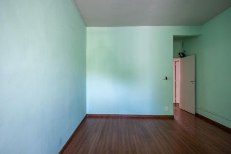 Apartamento à venda com 97m², 3 quartos e 1 vagaQuarto 2