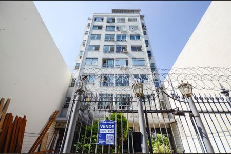 Apartamento à venda com 97m², 3 quartos e 1 vagaFachada + Placa
