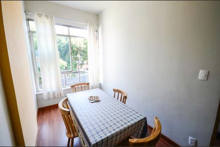 Apartamento à venda com 97m², 3 quartos e 1 vagaSala