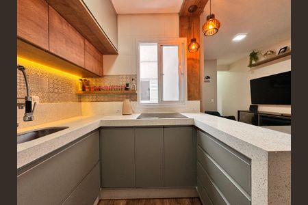 Apartamento à venda com 108m², 2 quartos e 2 vagasCozinha