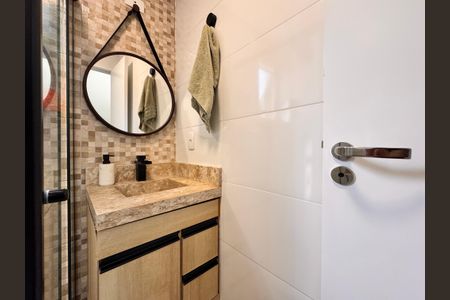 Apartamento à venda com 108m², 2 quartos e 2 vagasBanheiro