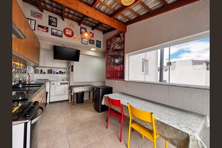 Apartamento à venda com 108m², 2 quartos e 2 vagasCobertura