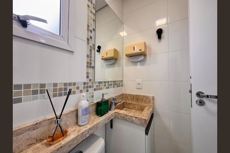 Apartamento à venda com 108m², 2 quartos e 2 vagasLavabo