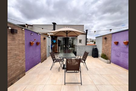 Apartamento à venda com 108m², 2 quartos e 2 vagasCobertura