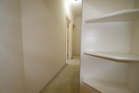 Apartamento à venda com 212m², 4 quartos e 3 vagasCorredor Quartos