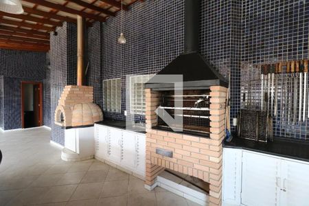 Apartamento à venda com 212m², 4 quartos e 3 vagas Apartamento à venda com 212m², 4 quartos e 3 vagasÁrea comum - Churrasqueira