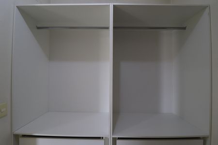 Apartamento à venda com 212m², 4 quartos e 3 vagasCloset Quarto 3 suíte