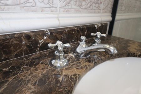 Apartamento à venda com 212m², 4 quartos e 3 vagasBanheiro Quarto 2 suíte