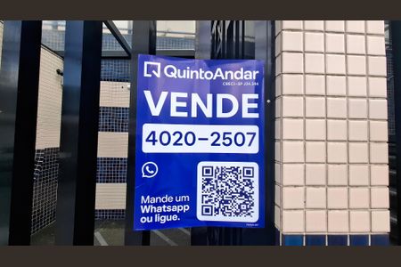 Apartamento à venda com 212m², 4 quartos e 3 vagas Apartamento à venda com 212m², 4 quartos e 3 vagasPlaquinha