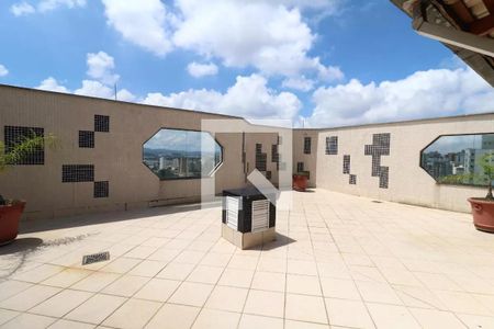 Apartamento à venda com 212m², 4 quartos e 3 vagas Apartamento à venda com 212m², 4 quartos e 3 vagasÁrea comum - Terraço