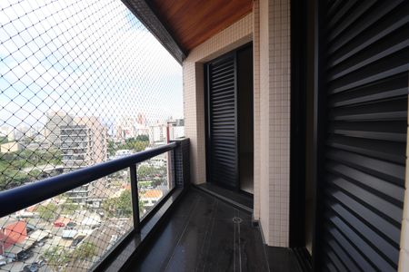 Apartamento à venda com 212m², 4 quartos e 3 vagasVaranda Quarto 2 suíte