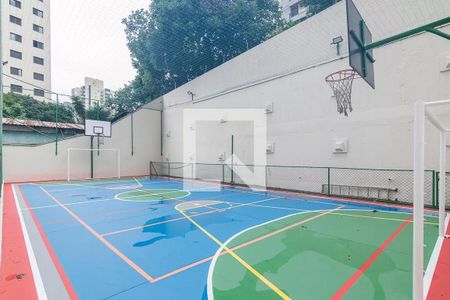 Apartamento à venda com 212m², 4 quartos e 3 vagas Apartamento à venda com 212m², 4 quartos e 3 vagasÁrea comum - Quadra Esportiva