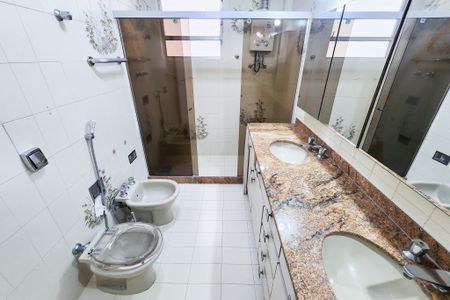 Apartamento à venda com 140m², 4 quartos e 1 vagaBanheiro 2