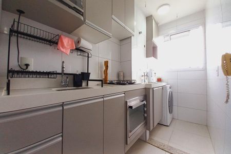 Apartamento à venda com 49m², 2 quartos e 1 vagaCozinha 