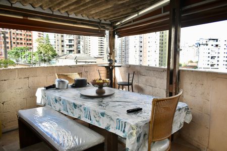 Casa para alugar com 140m², 4 quartos e 2 vagasÁrea gourmet