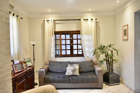 Casa para alugar com 140m², 4 quartos e 2 vagasSala 1