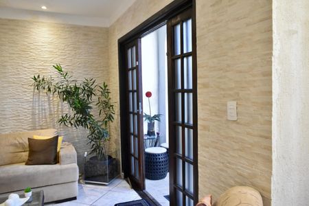 Casa para alugar com 140m², 4 quartos e 2 vagasSala 1