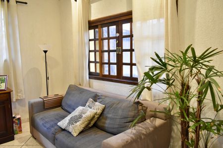 Casa para alugar com 140m², 4 quartos e 2 vagasSala 1