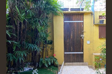 Casa para alugar com 140m², 4 quartos e 2 vagasEntrada