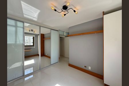 Apartamento à venda com 80m², 2 quartos e 1 vagaSuíte 1