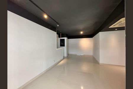 Apartamento à venda com 80m², 2 quartos e 1 vagaSala