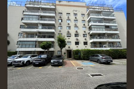 Apartamento à venda com 80m², 2 quartos e 1 vagaFachada