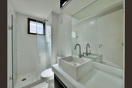 Apartamento à venda com 80m², 2 quartos e 1 vagaSuíte 1 - Banheiro