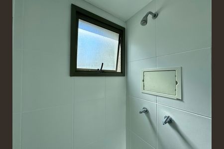 Apartamento à venda com 80m², 2 quartos e 1 vagaSuíte 1 - Banheiro