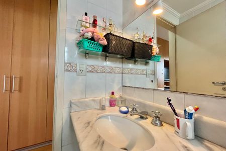 Apartamento à venda com 95m², 3 quartos e 2 vagasBanheiro da Suíte