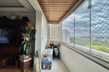 Apartamento à venda com 95m², 3 quartos e 2 vagasVaranda