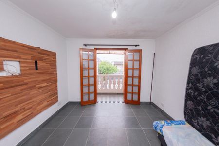 Casa para alugar com 70m², 2 quartos e 2 vagasQuarto 1