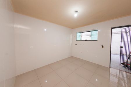 Casa para alugar com 70m², 2 quartos e 2 vagasCozinha