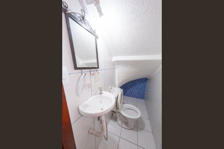 Casa para alugar com 70m², 2 quartos e 2 vagasBanheiro 2