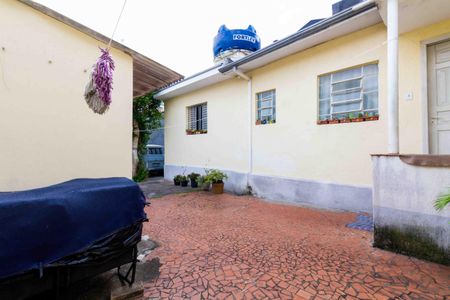 Casa à venda com 80m², 2 quartos e 6 vagasQuintal